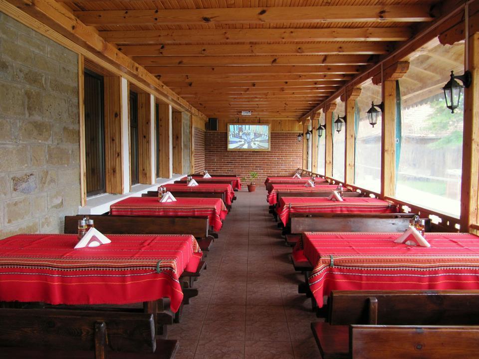 Family Hotel Lipite Tipchenitsa Extérieur photo